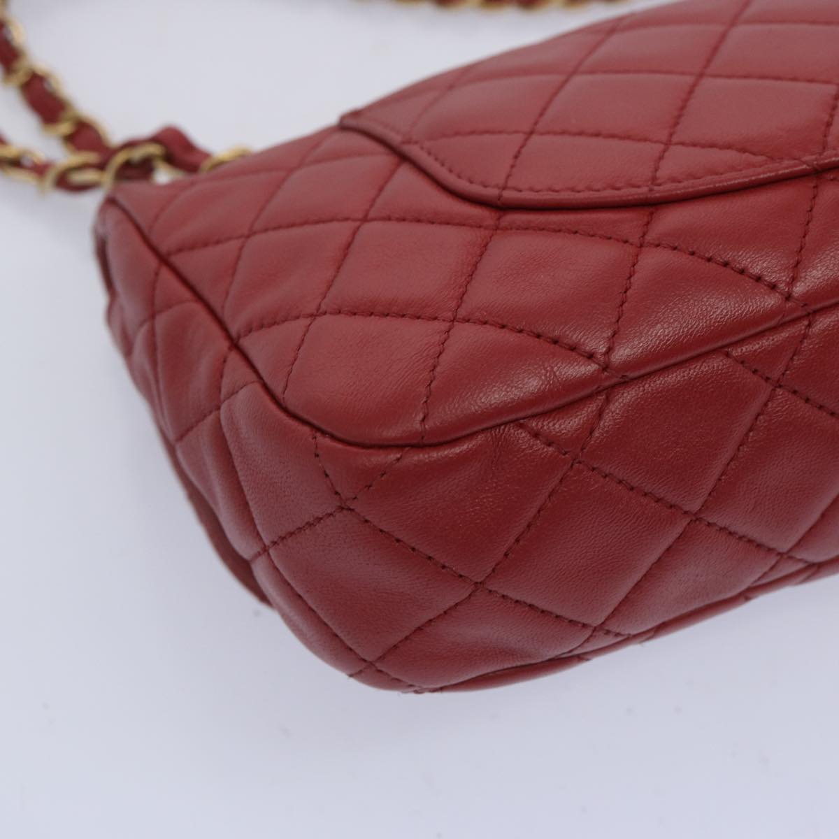 CHANEL Matelasse Chain Shoulder Bag Leather Red CC Auth 65726A