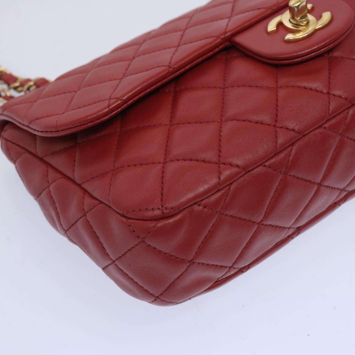 CHANEL Matelasse Chain Shoulder Bag Leather Red CC Auth 65726A