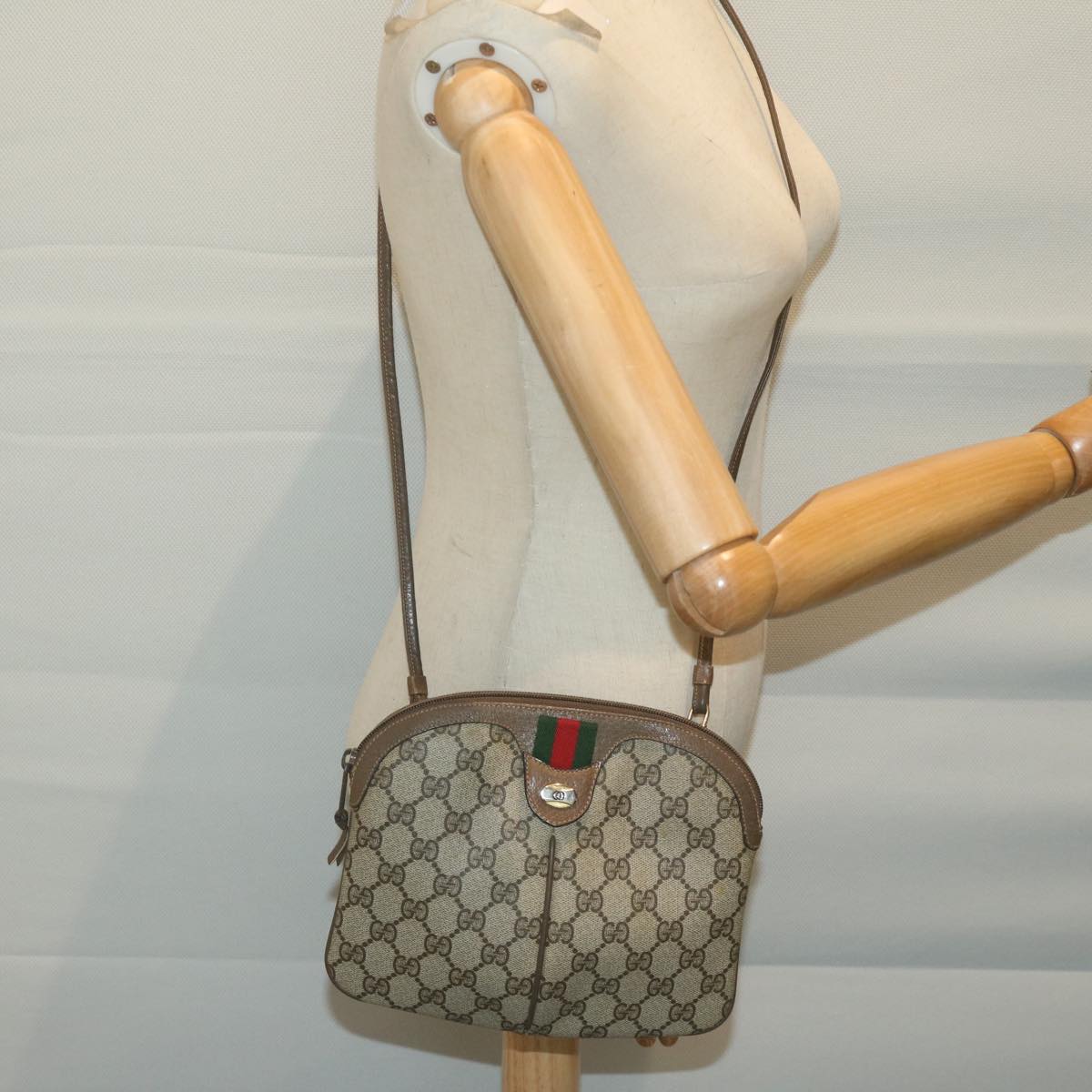 GUCCI GG Supreme Web Sherry Line Shoulder Bag PVC Beige 904 02 047 Auth 65741