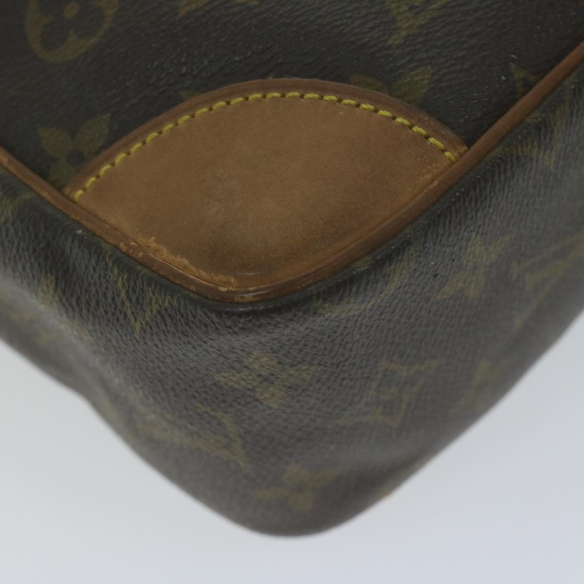 LOUIS VUITTON Monogram Trocadero 30 Shoulder Bag M51272 LV Auth 65799