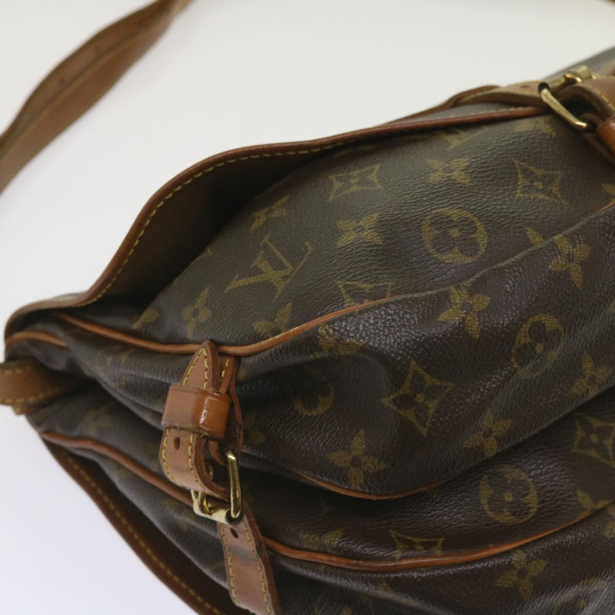 LOUIS VUITTON Monogram Saumur 30 Shoulder Bag M42256 LV Auth 65802