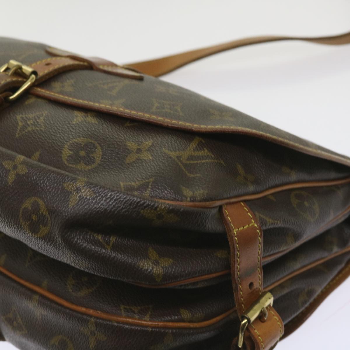 LOUIS VUITTON Monogram Saumur 30 Shoulder Bag M42256 LV Auth 65802