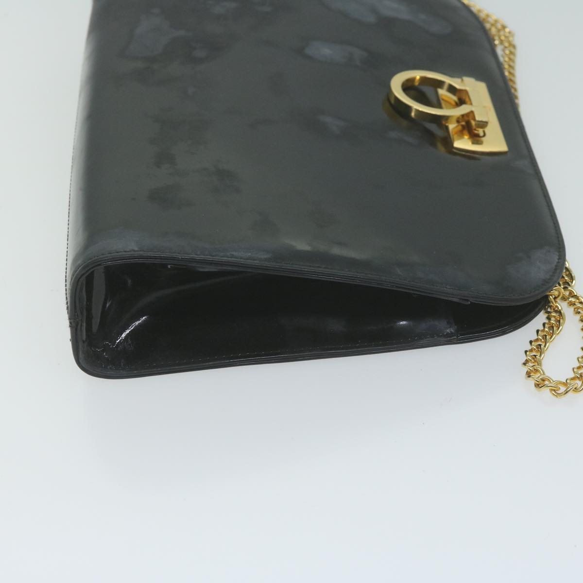 Salvatore Ferragamo Gancini Chain Shoulder Bag patent Black Auth 65882