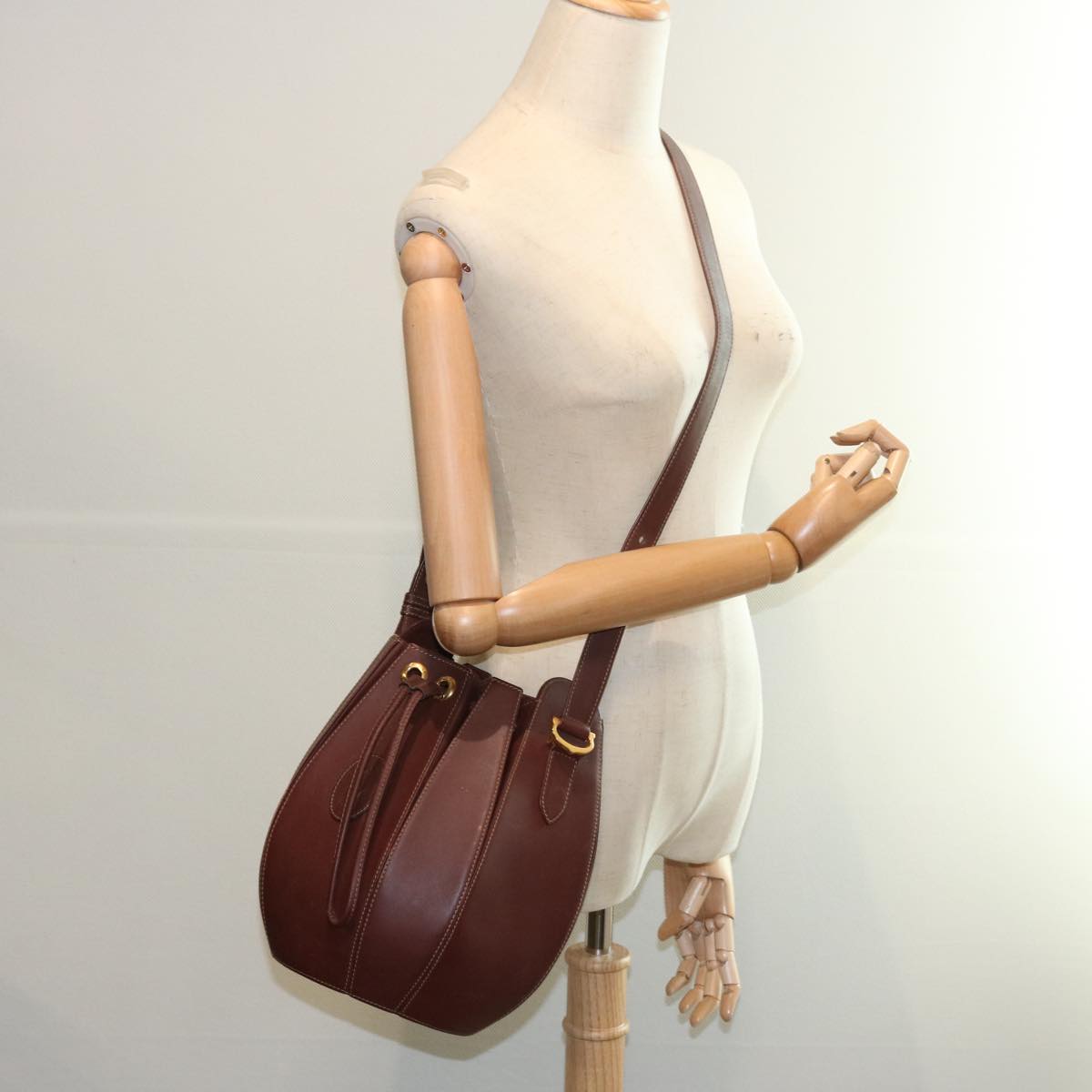 CARTIER Shoulder Bag Leather Wine Red Auth 65892