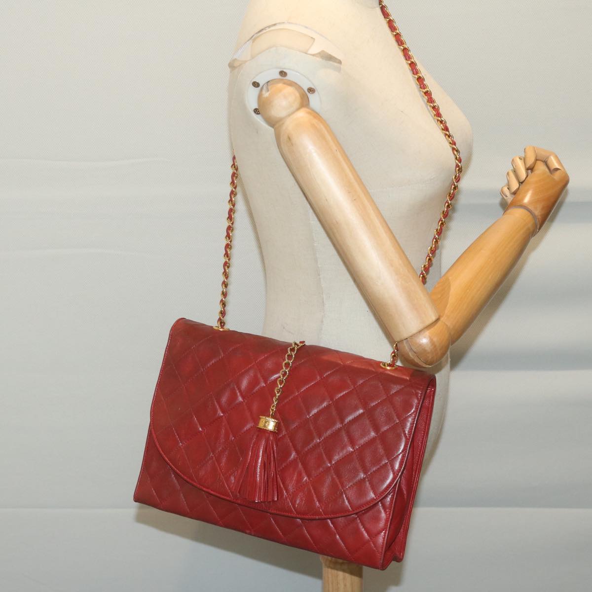 CHANEL Matelasse Chain Shoulder Bag Lamb Skin Red CC Auth 65980