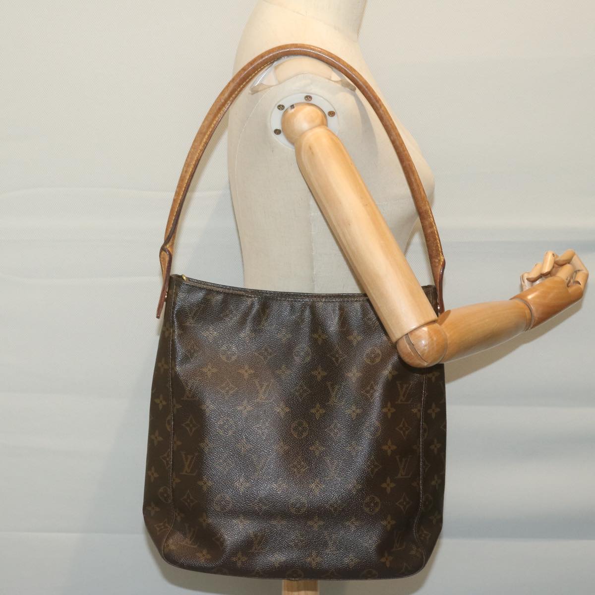 LOUIS VUITTON Monogram Looping GM Shoulder Bag M51145 LV Auth 66048