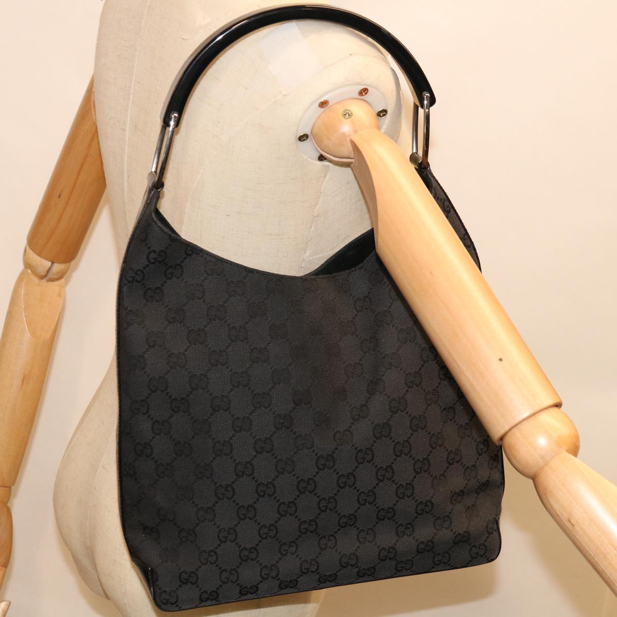 GUCCI GG Canvas Shoulder Bag Black Auth 66147