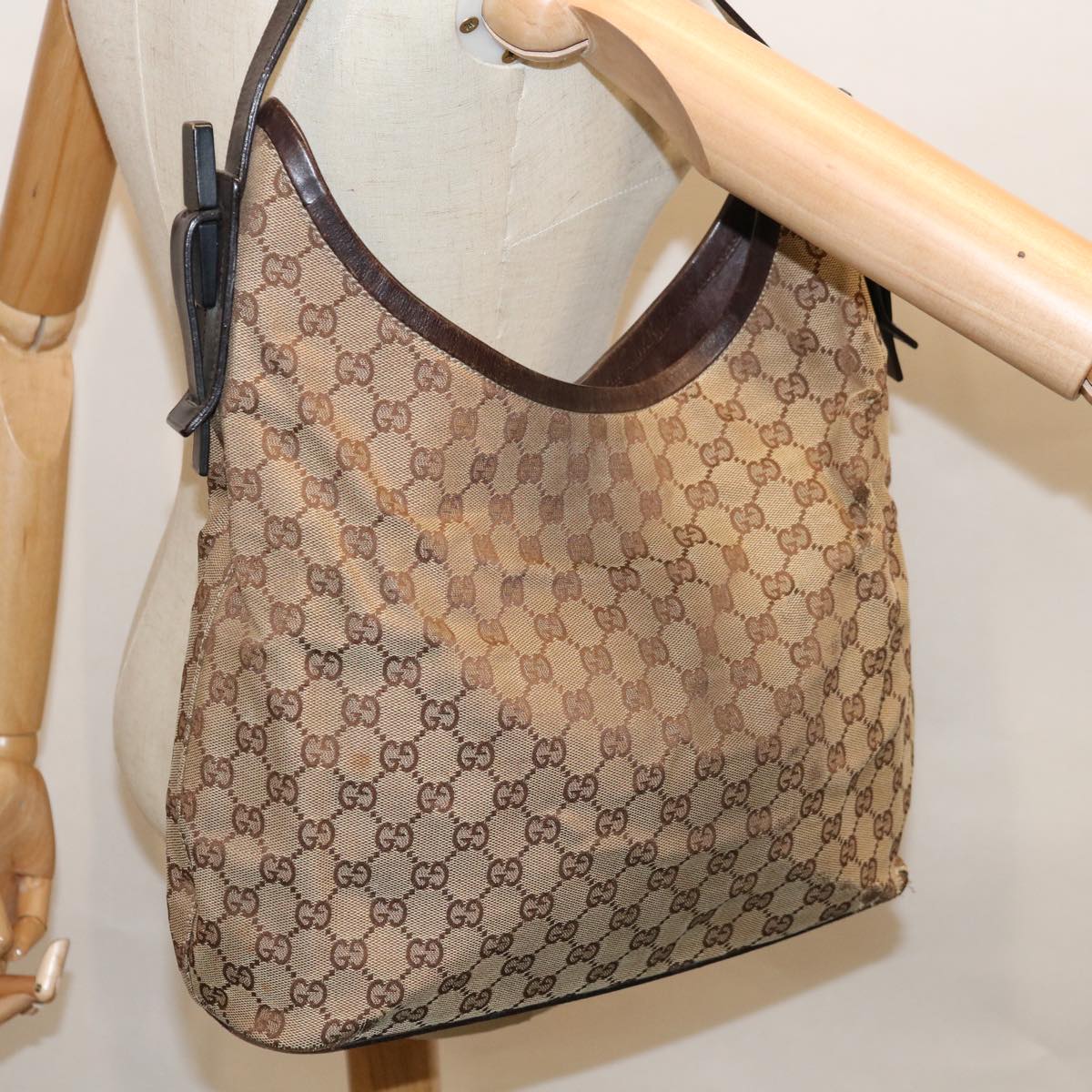 GUCCI GG Canvas Shoulder Bag Beige 106242 Auth 66149