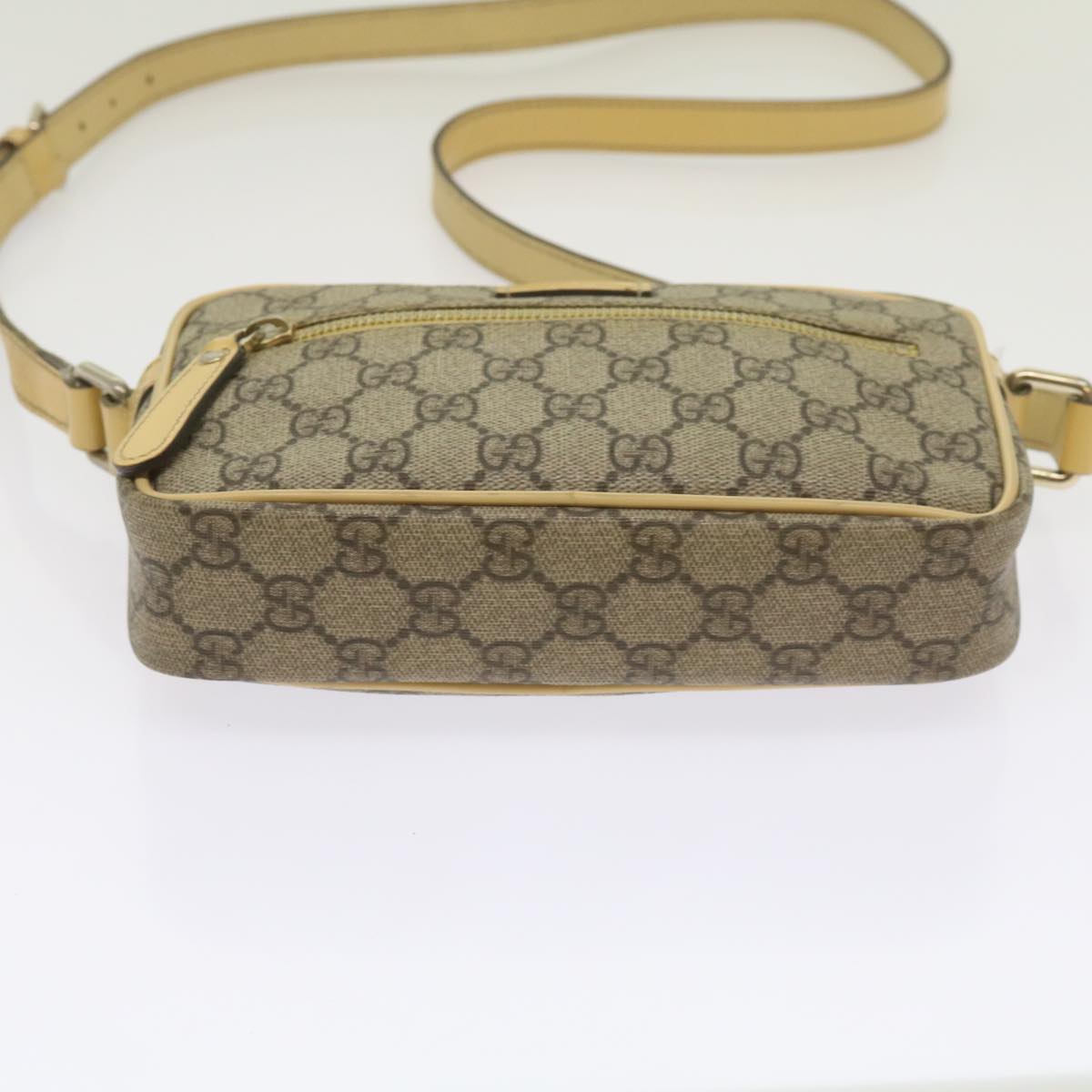 GUCCI GG Canvas Shoulder Bag PVC Beige Auth 66166