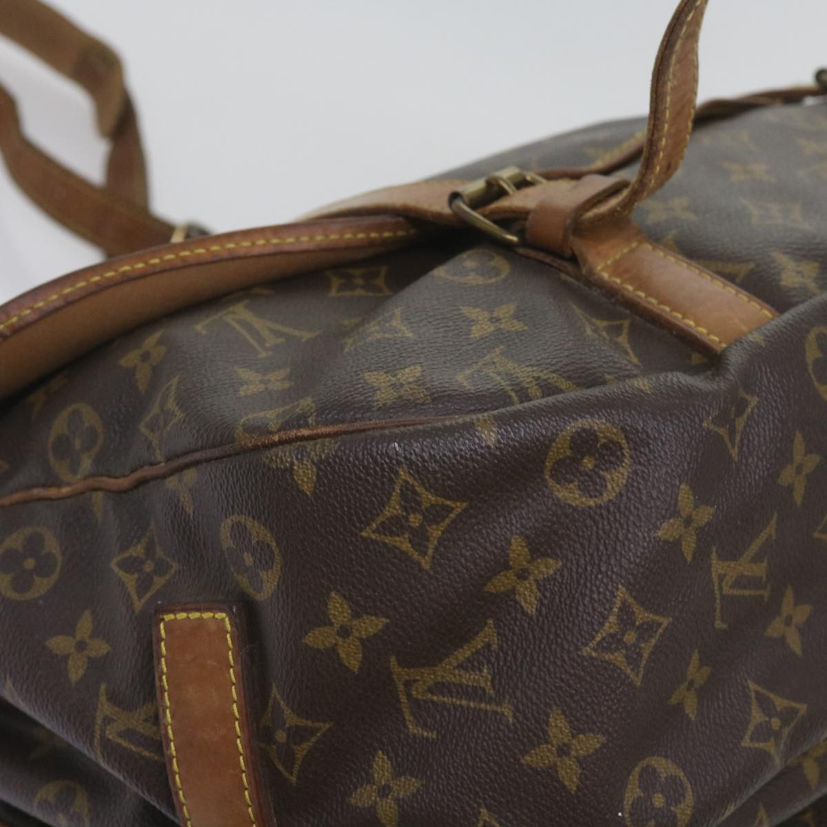 LOUIS VUITTON Monogram Saumur 43 Shoulder Bag M42252 LV Auth 66213