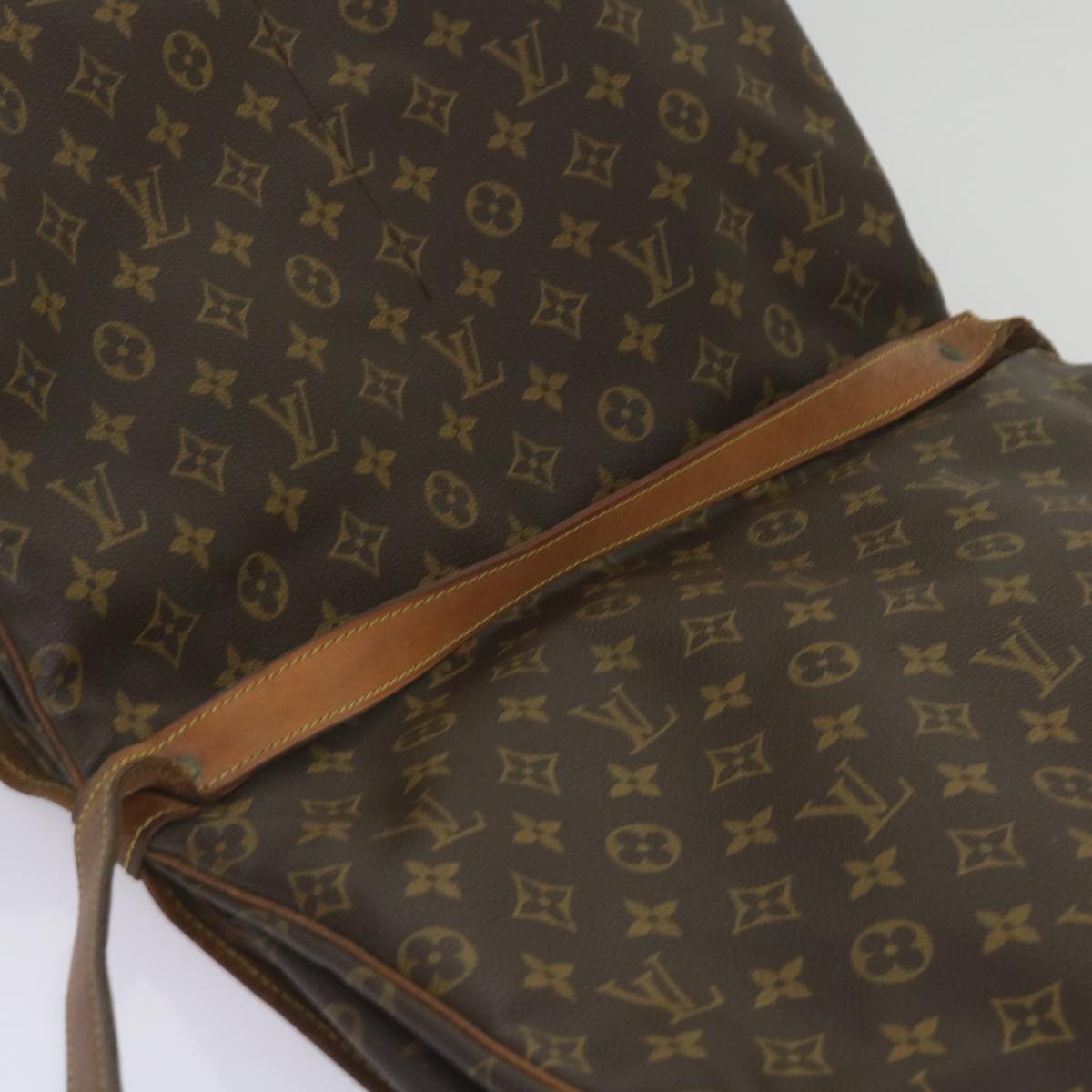 LOUIS VUITTON Monogram Saumur 43 Shoulder Bag M42252 LV Auth 66213