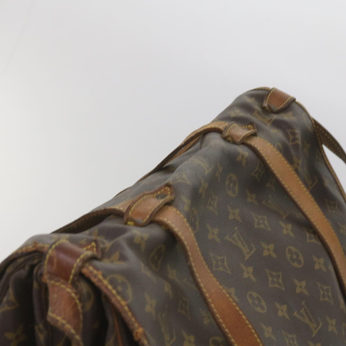 LOUIS VUITTON Monogram Saumur 43 Shoulder Bag M42252 LV Auth 66213