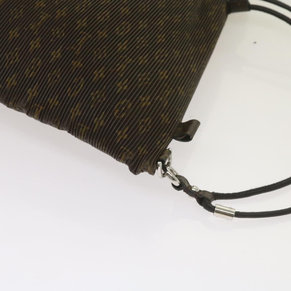 LOUIS VUITTON Monogram Explorer MM Shoulder Bag M42545 LV Auth 66240A