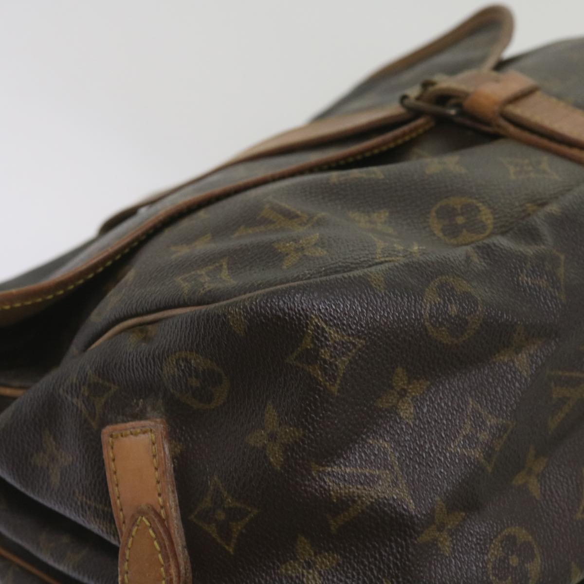 LOUIS VUITTON Monogram Saumur 35 Shoulder Bag M42254 LV Auth 66289