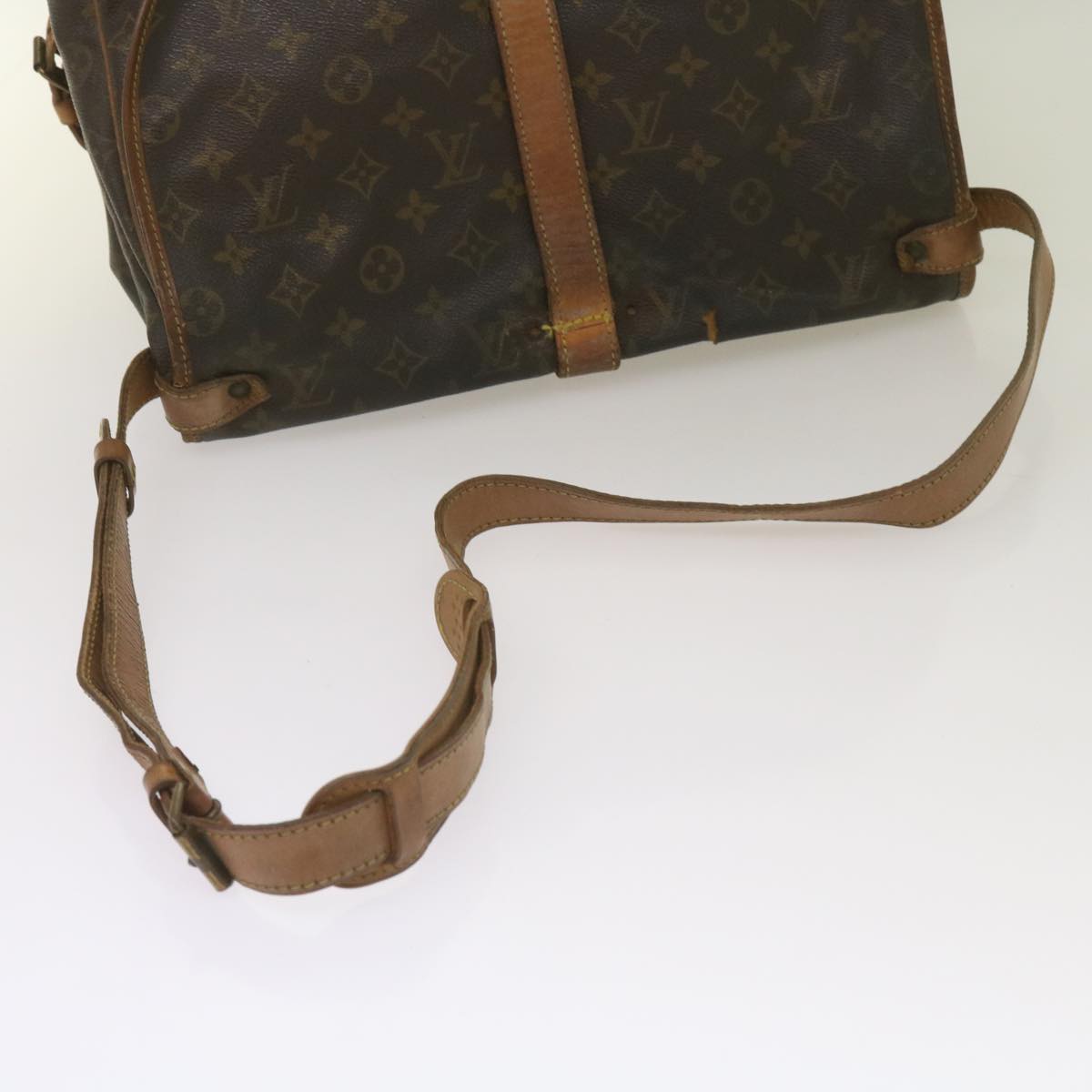 LOUIS VUITTON Monogram Saumur 35 Shoulder Bag M42254 LV Auth 66289