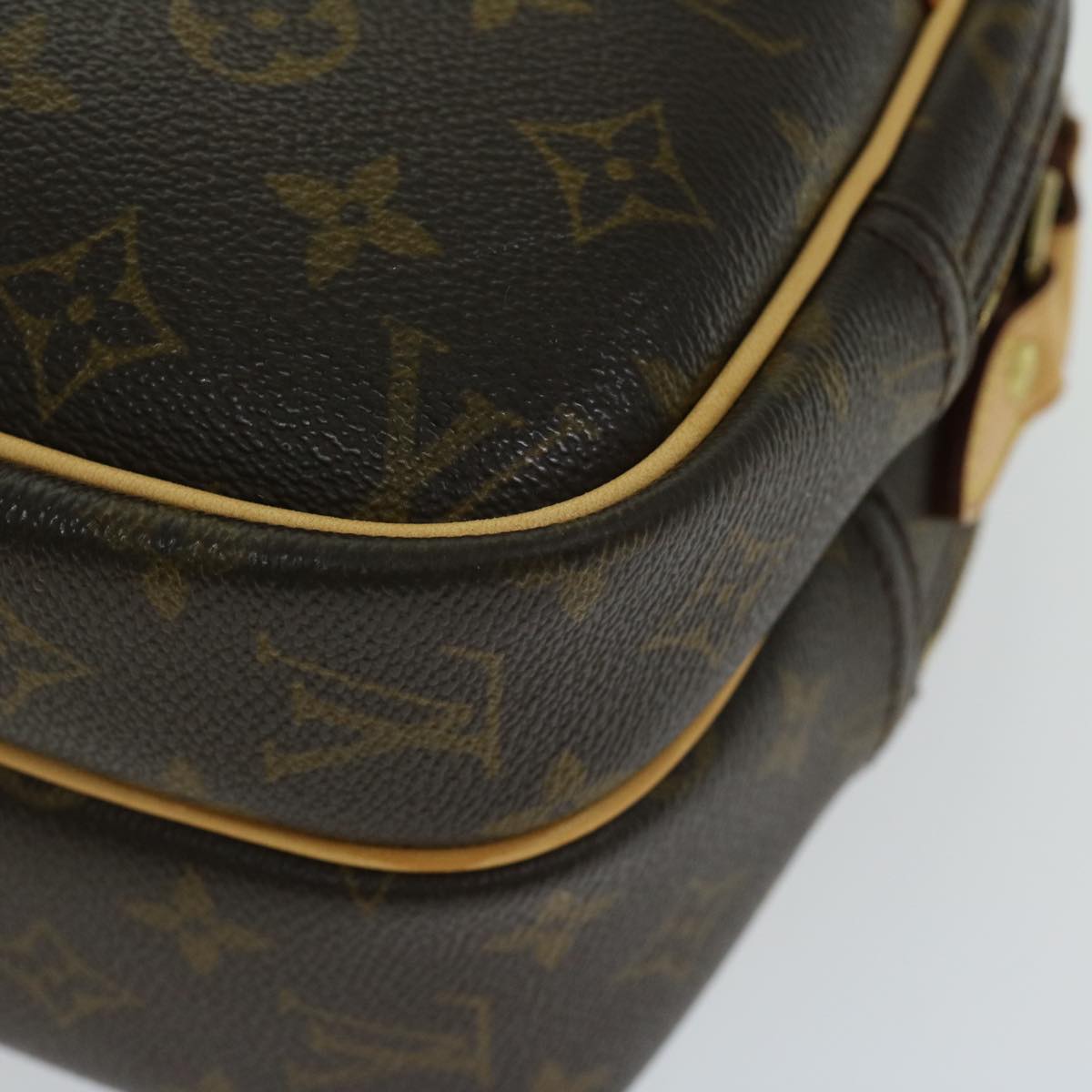 LOUIS VUITTON Monogram Reporter PM Shoulder Bag M45254 LV Auth 66319A