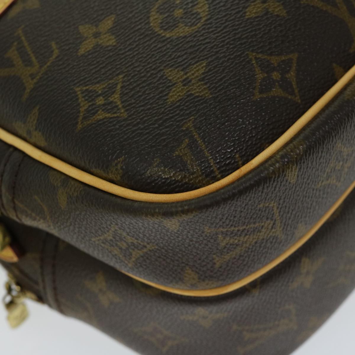 LOUIS VUITTON Monogram Reporter PM Shoulder Bag M45254 LV Auth 66319A