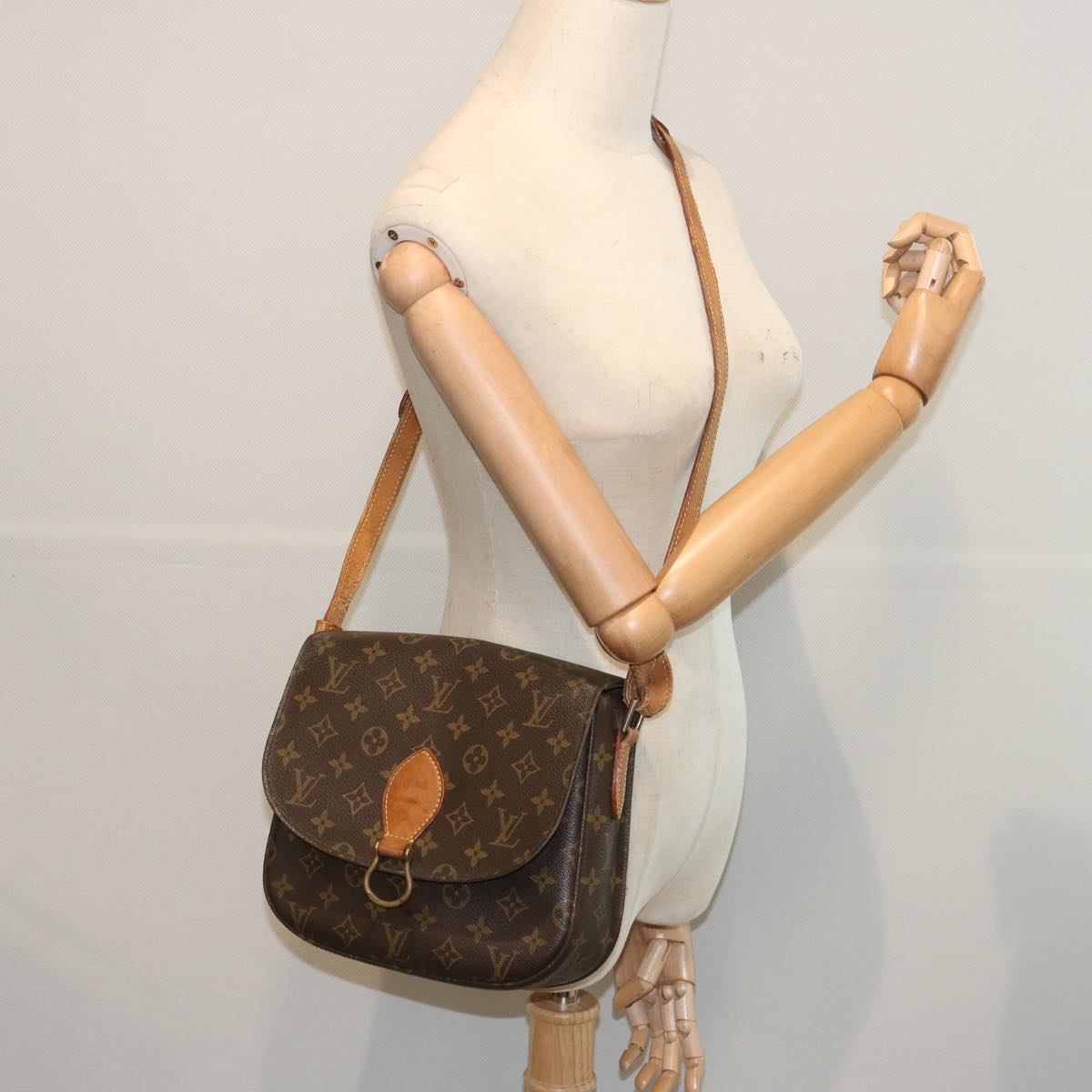 LOUIS VUITTON Monogram Saint Cloud GM Shoulder Bag M51242 LV Auth 66337