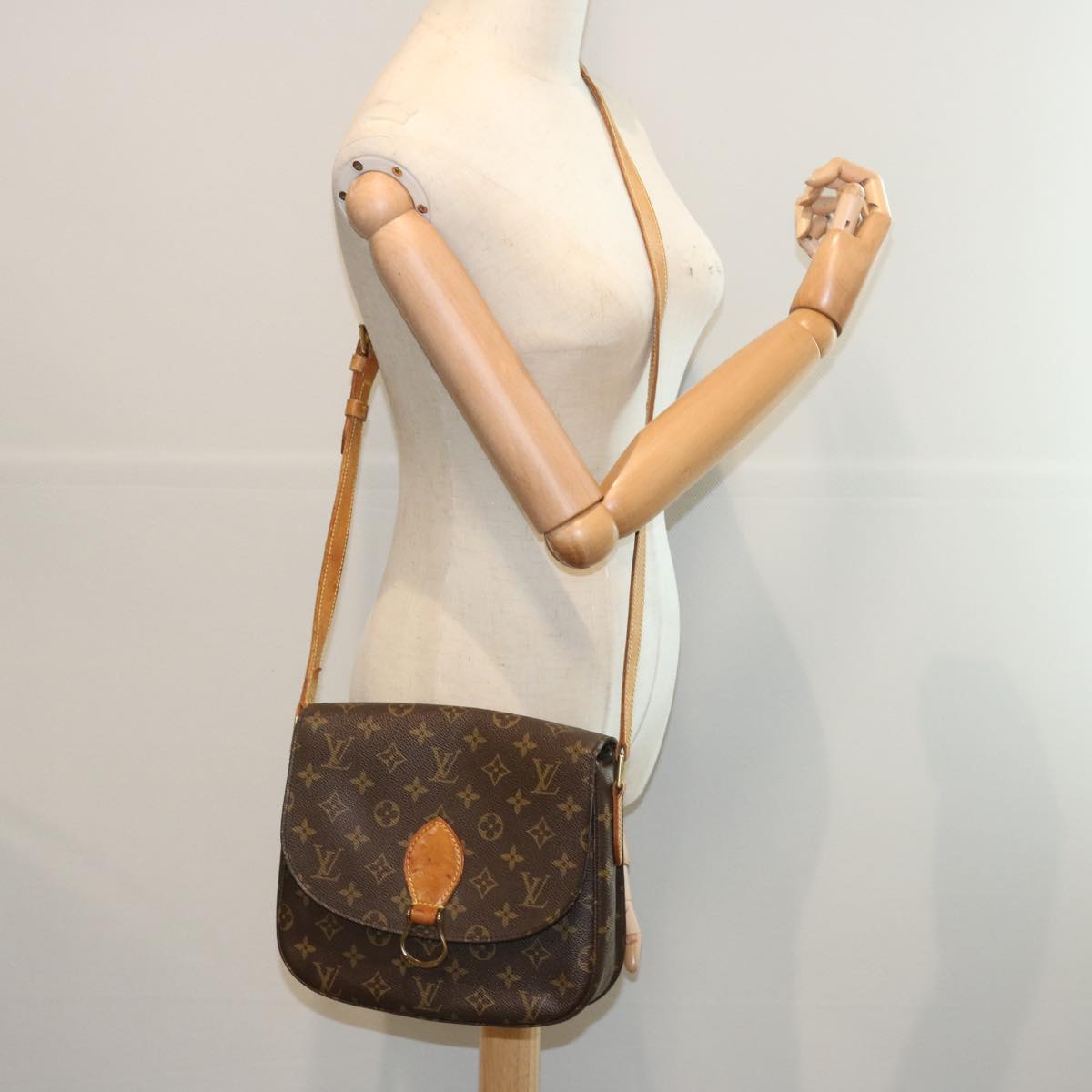 LOUIS VUITTON Monogram Saint Cloud GM Shoulder Bag M51242 LV Auth 66436