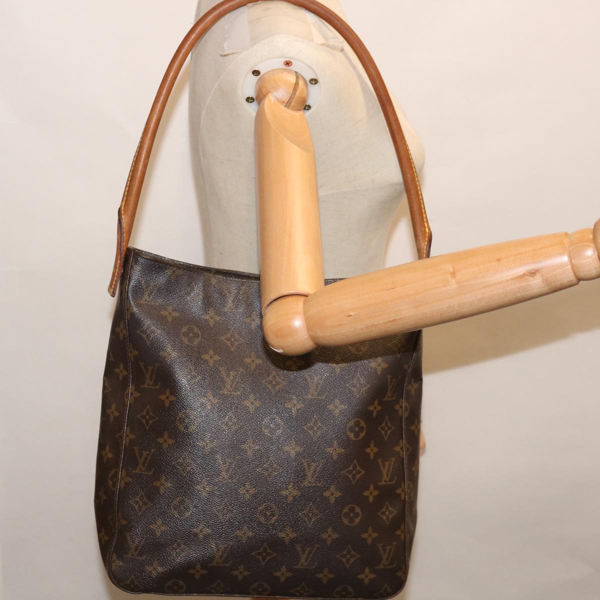 LOUIS VUITTON Monogram Looping GM Shoulder Bag M51145 LV Auth 66461