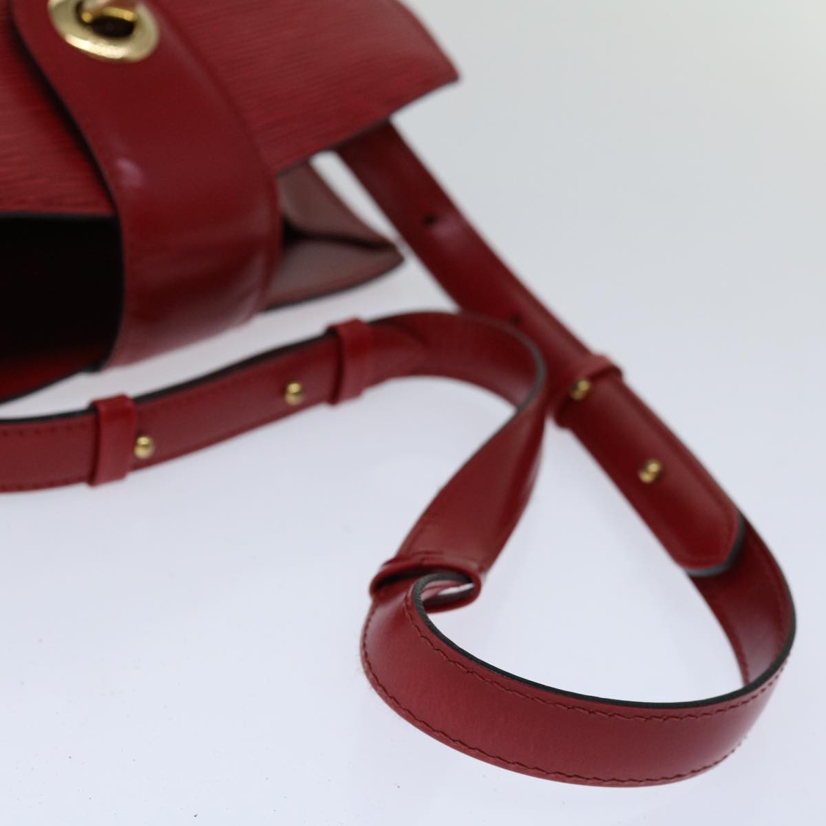 LOUIS VUITTON Epi Cluny Shoulder Bag Red M52257 LV Auth 66545