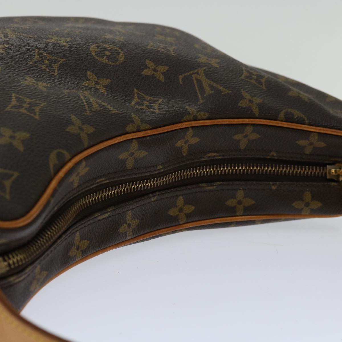 LOUIS VUITTON Monogram Croissant MM Shoulder Bag M51512 LV Auth 66863