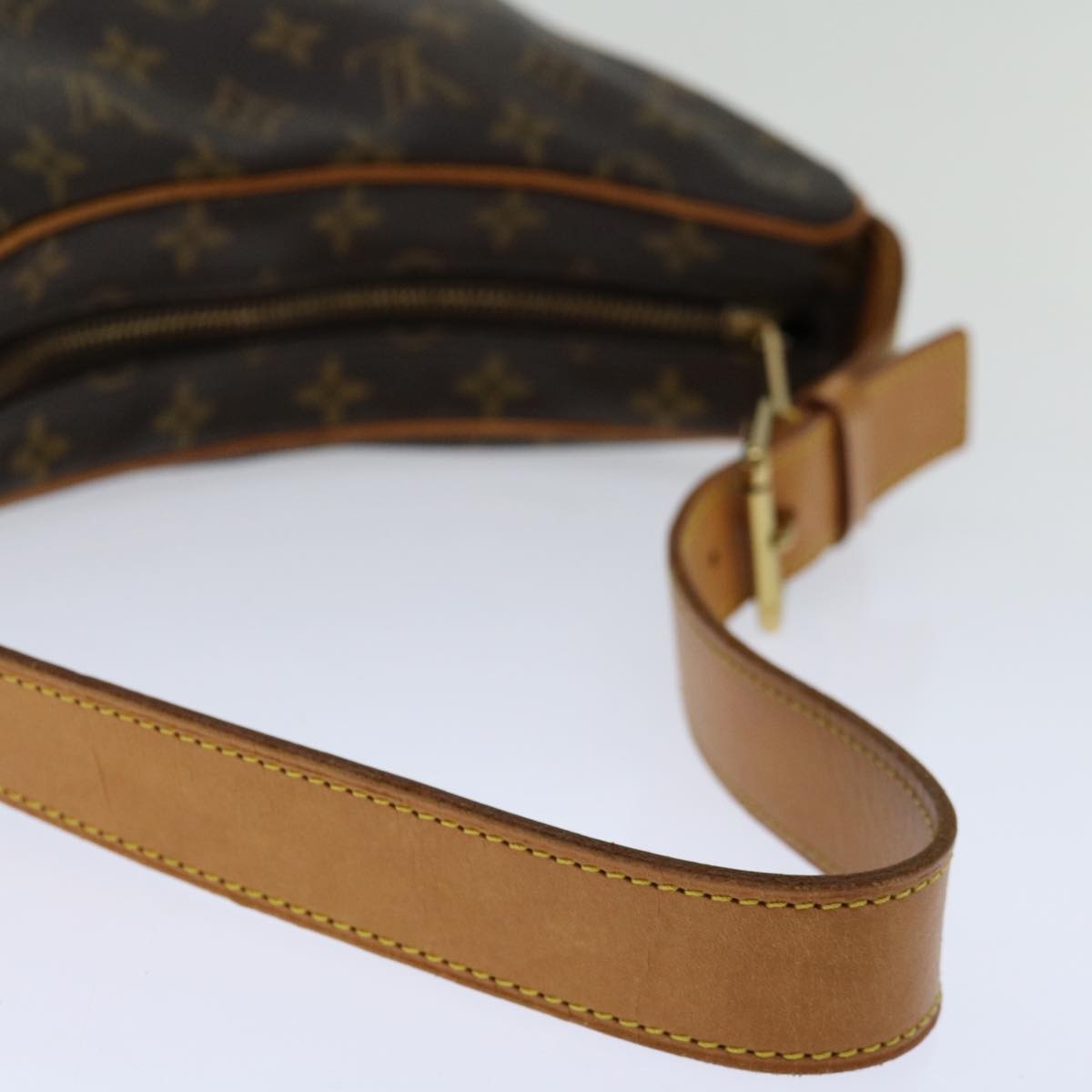 LOUIS VUITTON Monogram Croissant MM Shoulder Bag M51512 LV Auth 66863