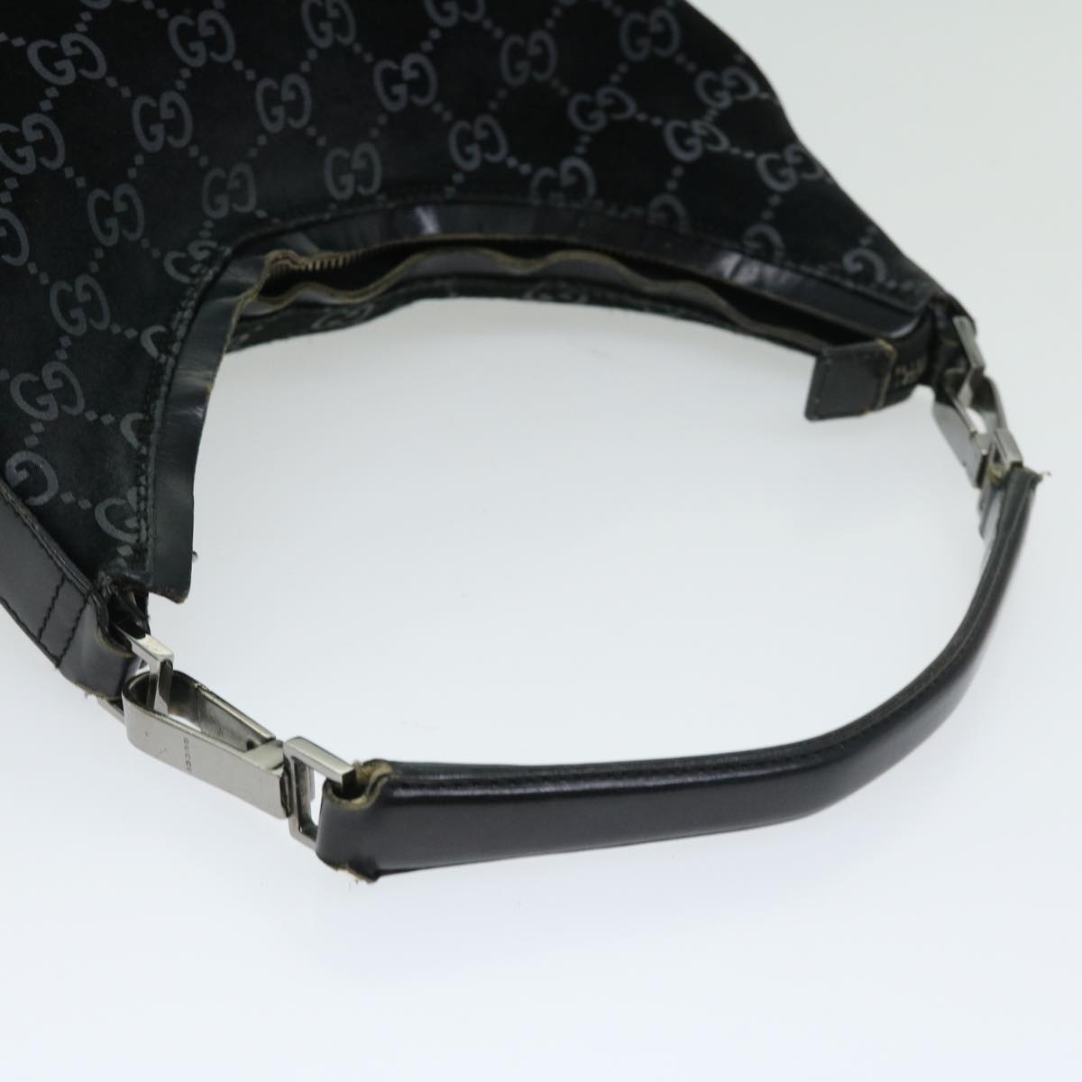 GUCCI GG Canvas Shoulder Bag Black 000 0602 Auth 66927