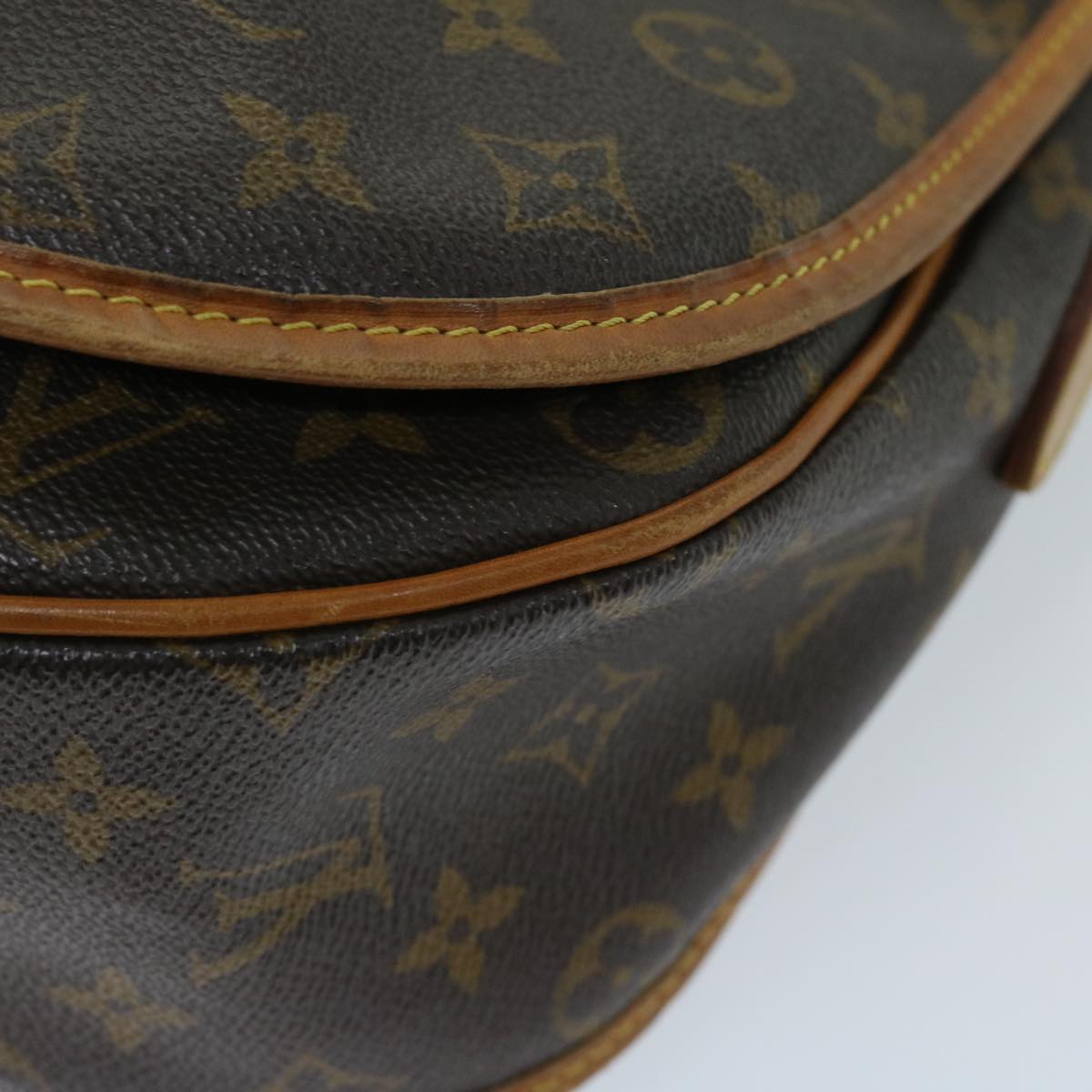 LOUIS VUITTON Monogram Menilmontant MM Shoulder Bag M40473 LV Auth 67025