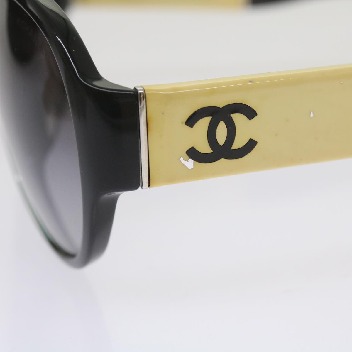 CHANEL Sunglasses Plastic Black White CC Auth 67173