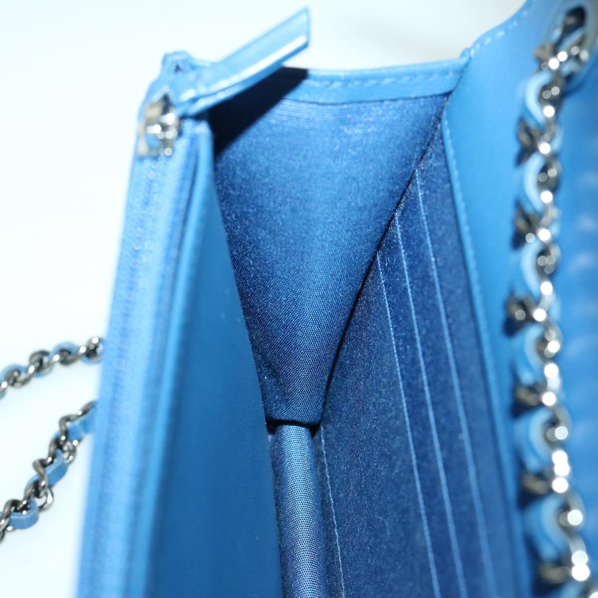 CHANEL Matelasse Chain Shoulder Bag Leather Blue CC Auth 67176A