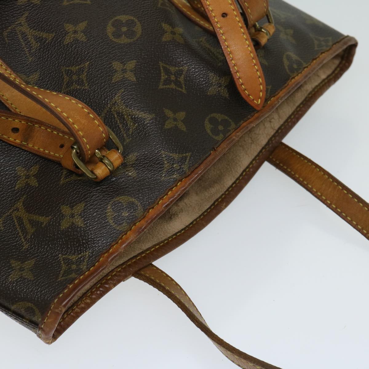 LOUIS VUITTON Monogram Bucket GM Shoulder Bag M42236 LV Auth 67257