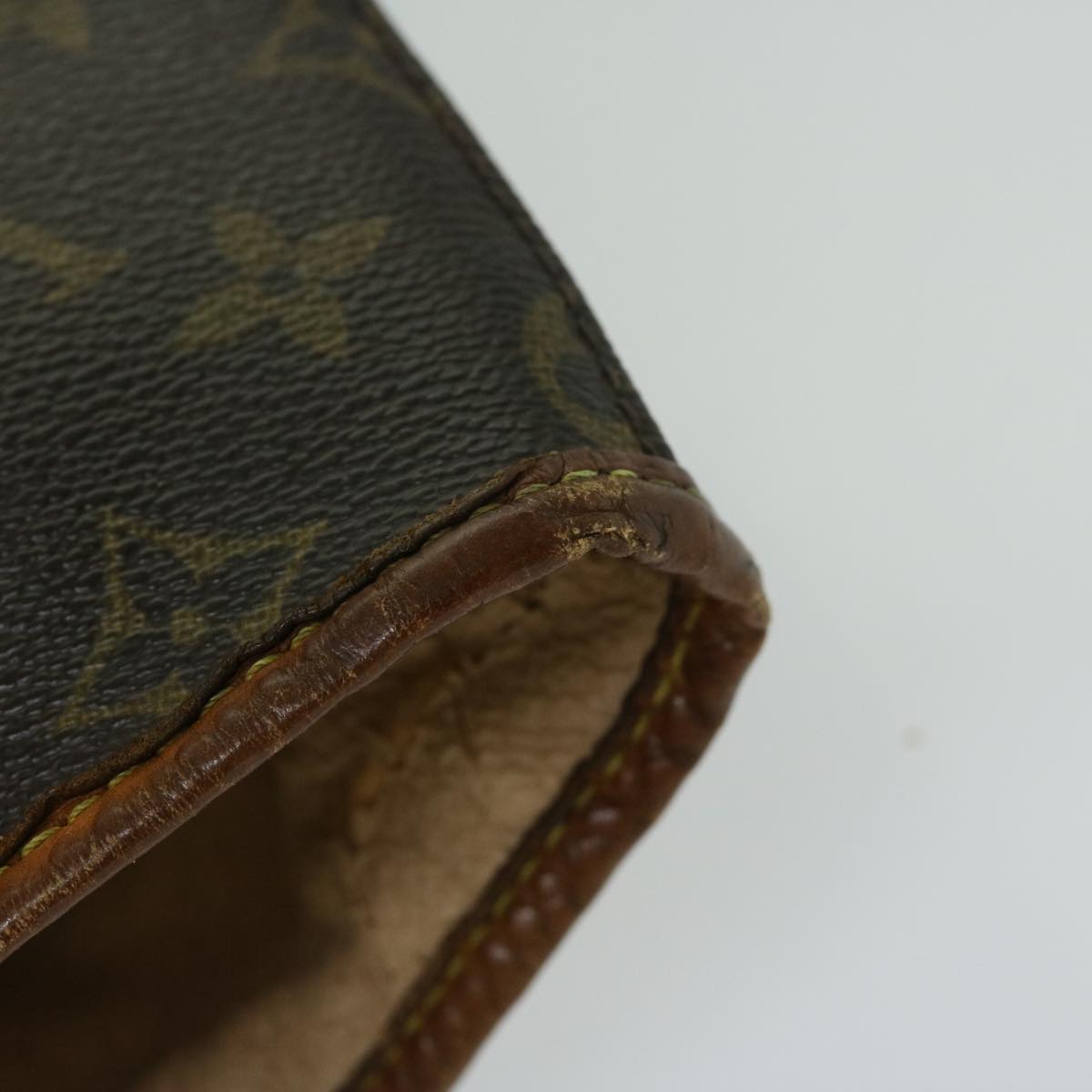 LOUIS VUITTON Monogram Bucket GM Shoulder Bag M42236 LV Auth 67257