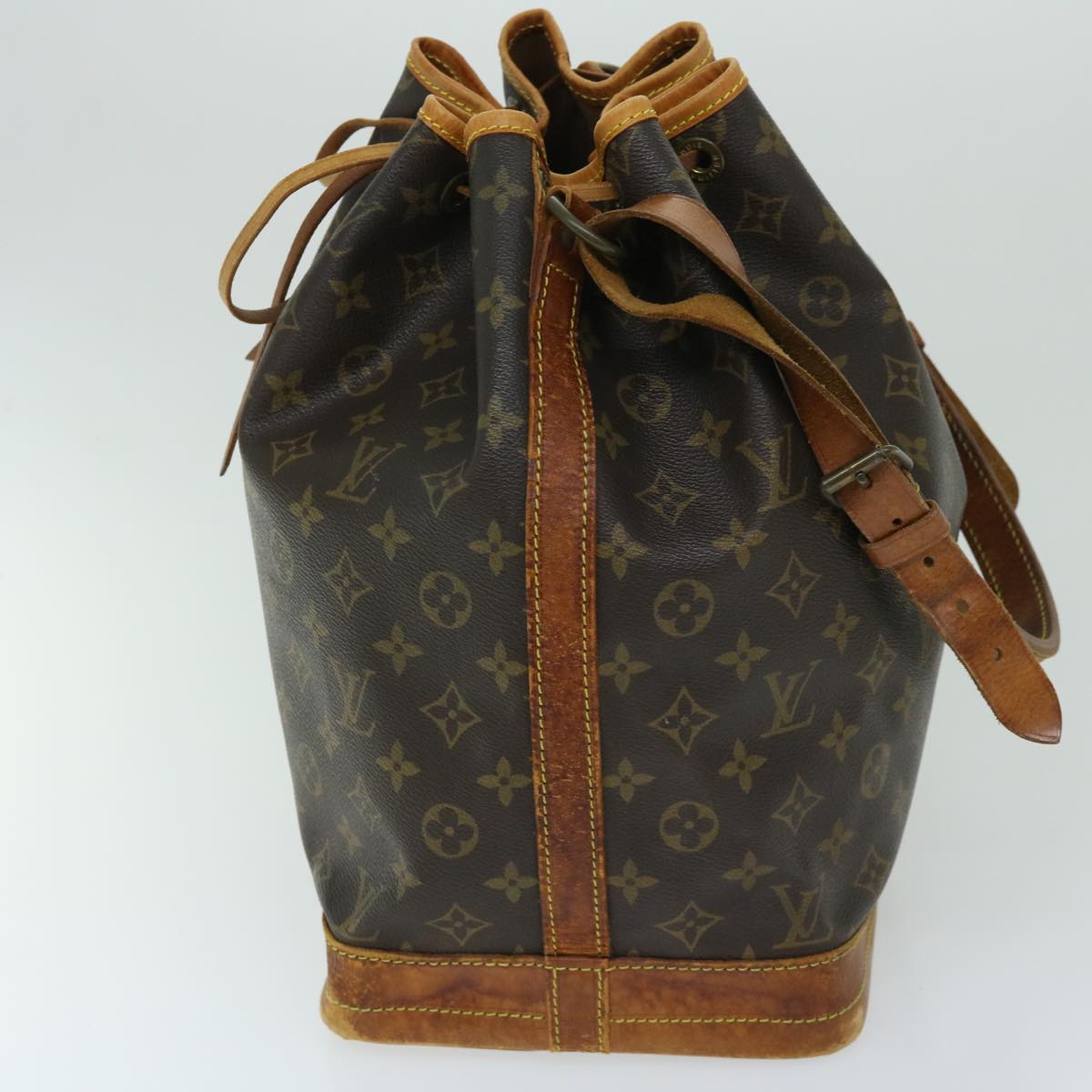 LOUIS VUITTON Monogram Noe Shoulder Bag M42224 LV Auth 67260