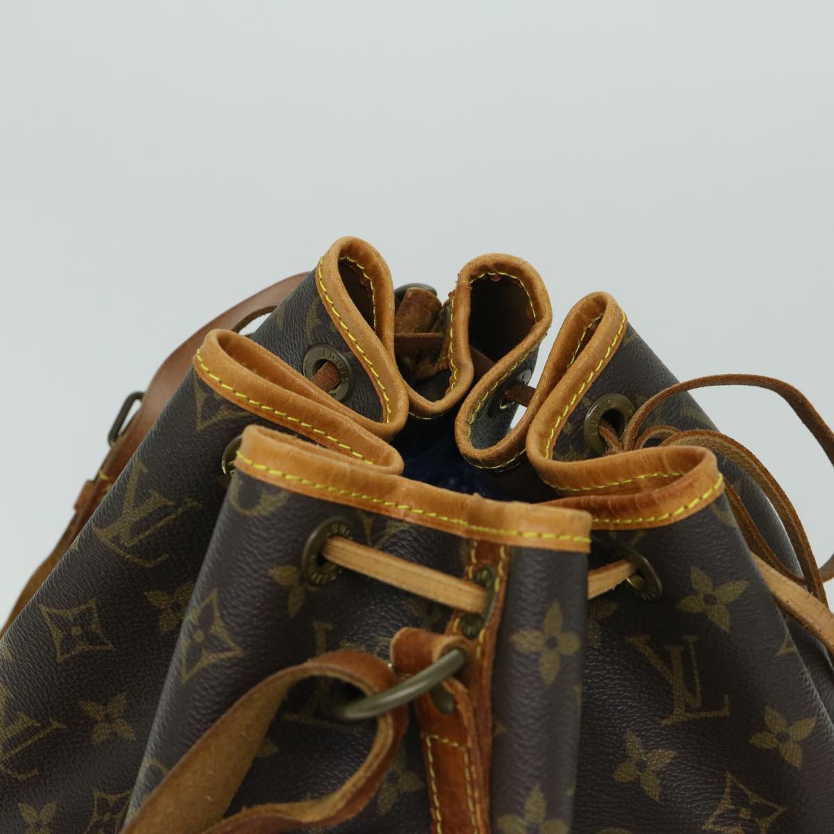 LOUIS VUITTON Monogram Noe Shoulder Bag M42224 LV Auth 67260