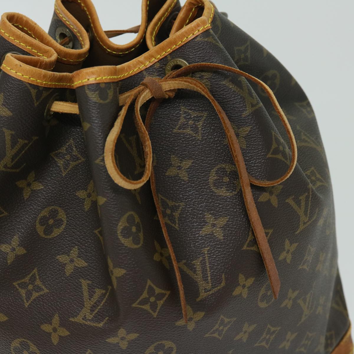 LOUIS VUITTON Monogram Noe Shoulder Bag M42224 LV Auth 67260