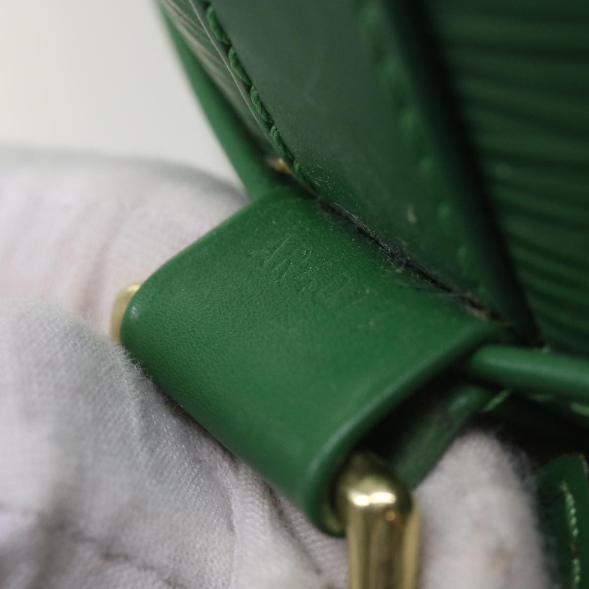 LOUIS VUITTON Epi Randonnee PM Shoulder Bag Green M52354 LV Auth 67304