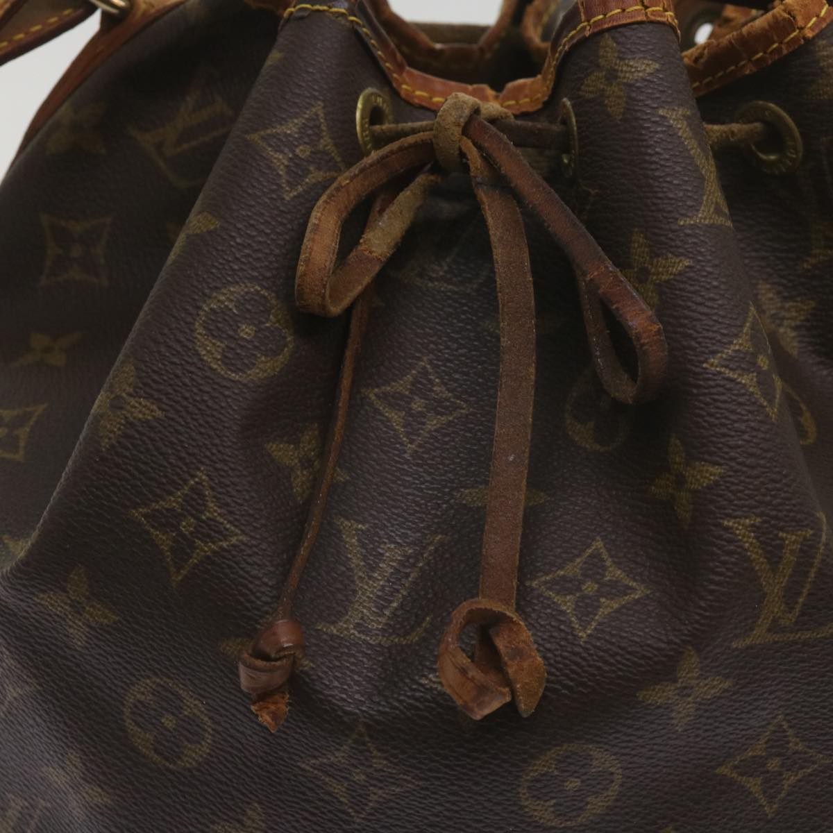 LOUIS VUITTON Monogram Petit Noe Shoulder Bag M42226 LV Auth 67407