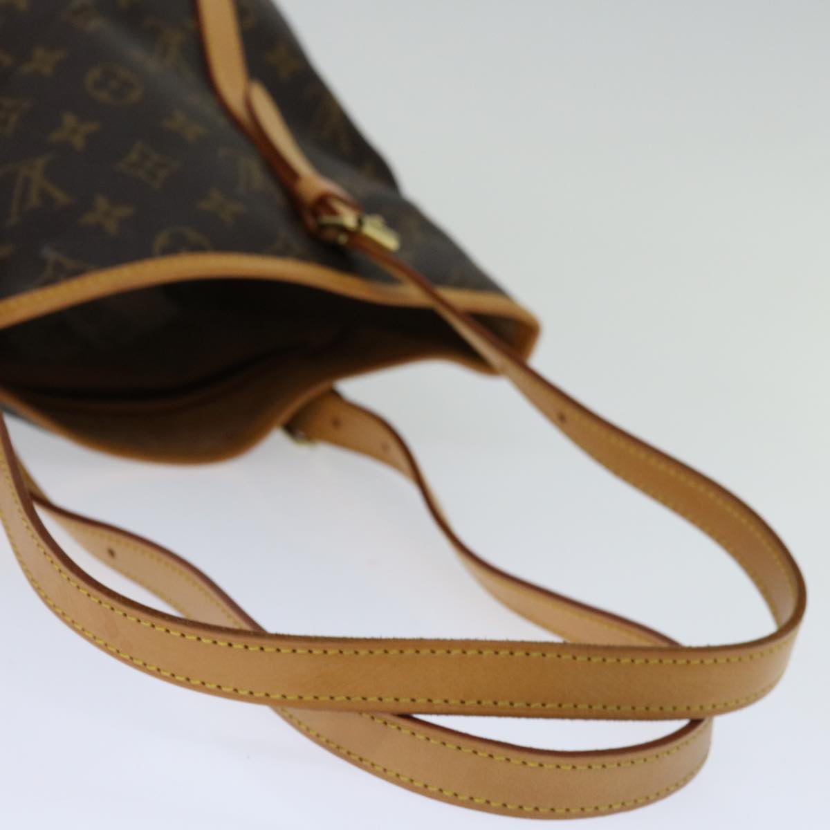 LOUIS VUITTON Monogram Bucket GM Shoulder Bag M42236 LV Auth 67436