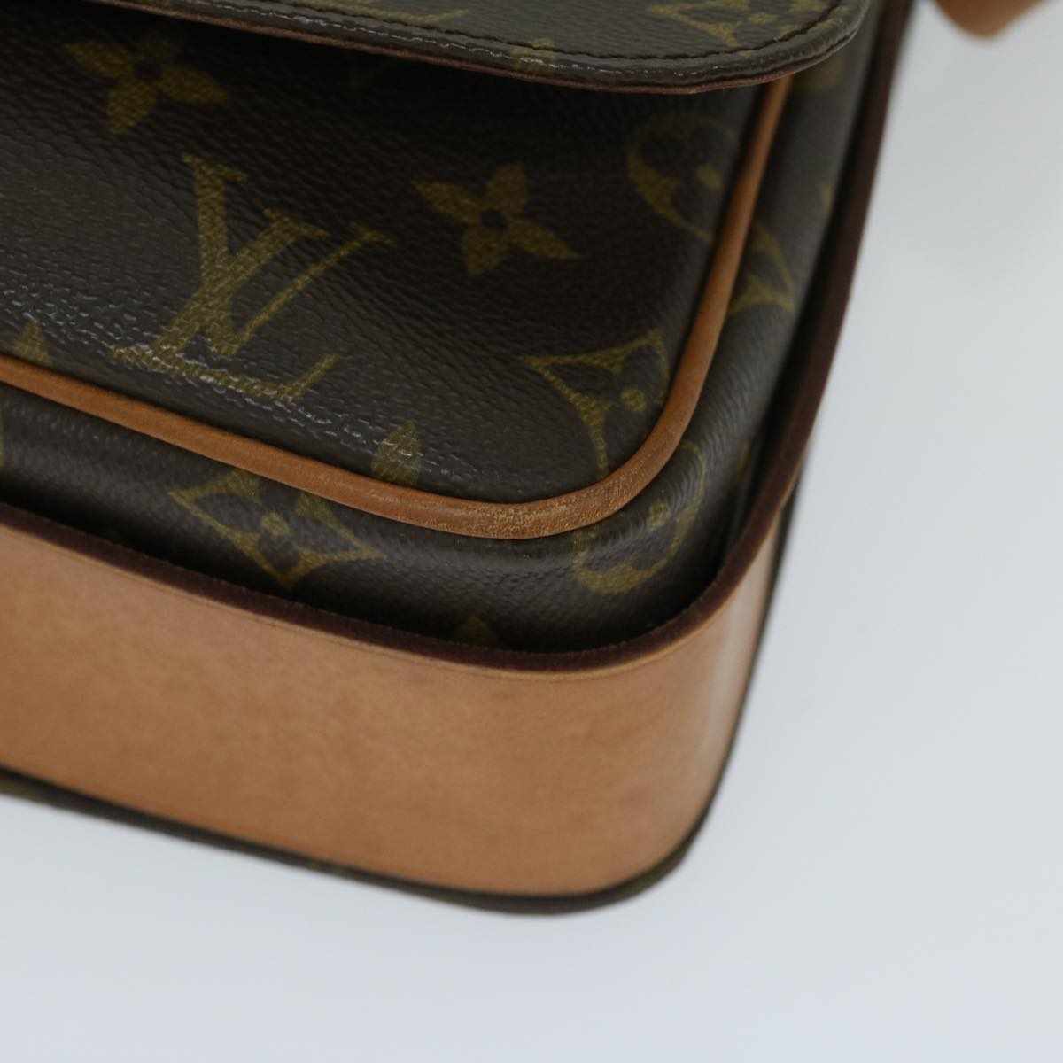 LOUIS VUITTON Monogram Cartouchiere GM Shoulder Bag M51252 LV Auth 67592