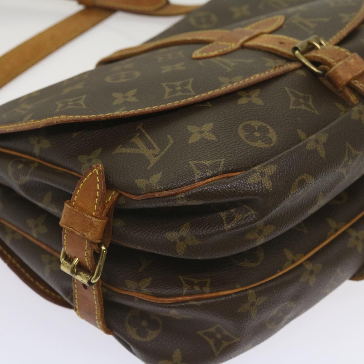 LOUIS VUITTON Monogram Saumur 30 Shoulder Bag M42256 LV Auth 67596