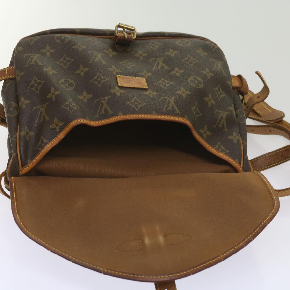 LOUIS VUITTON Monogram Saumur 30 Shoulder Bag M42256 LV Auth 67596