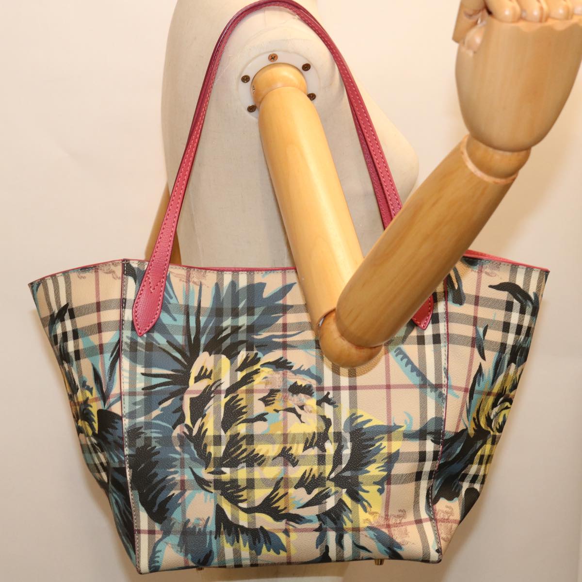 BURBERRY Nova Check Tote Bag PVC Beige Auth 67607