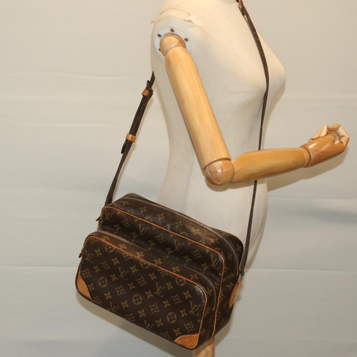 LOUIS VUITTON Monogram Nile Shoulder Bag M45244 LV Auth 67636