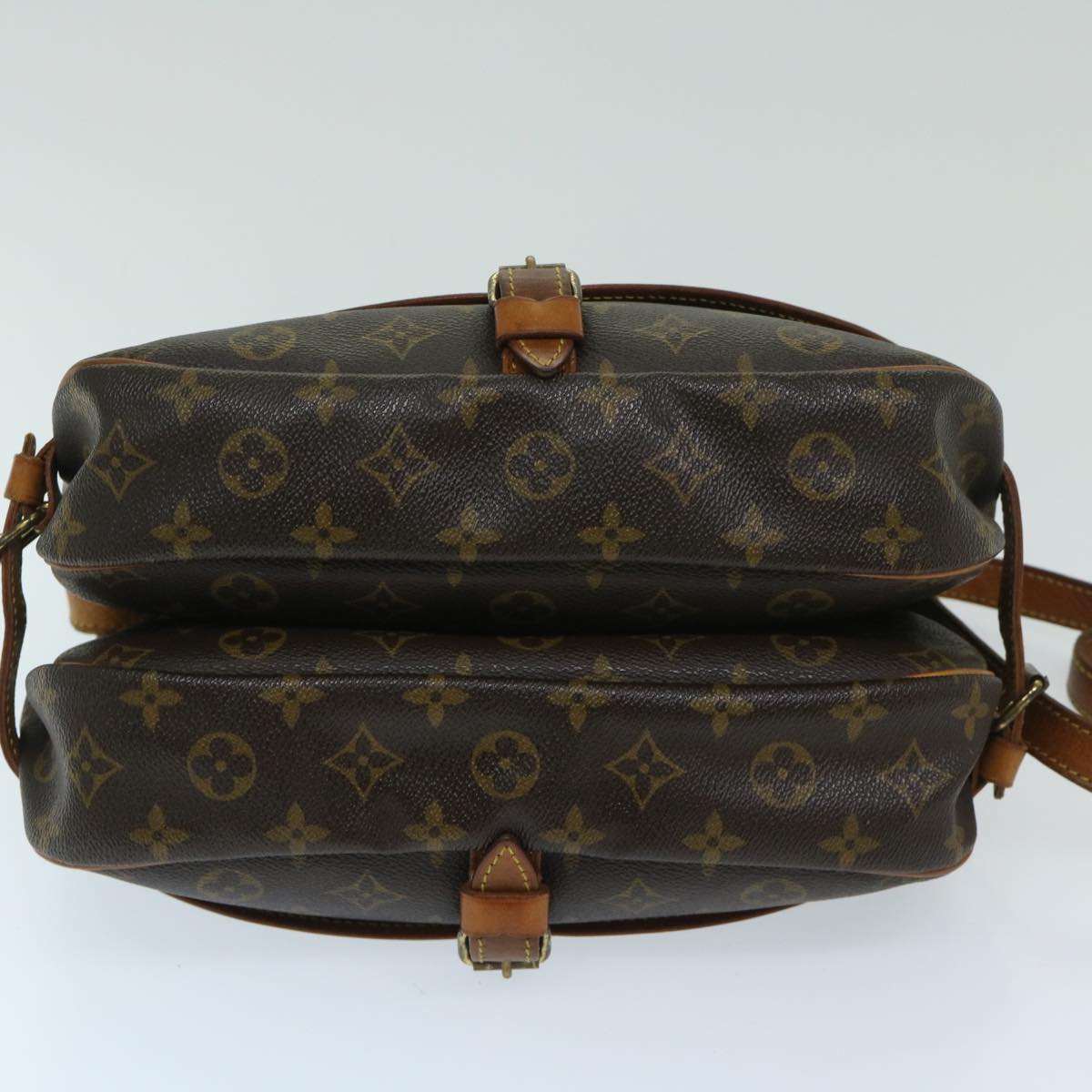 LOUIS VUITTON Monogram Saumur 30 Shoulder Bag M42256 LV Auth 67639