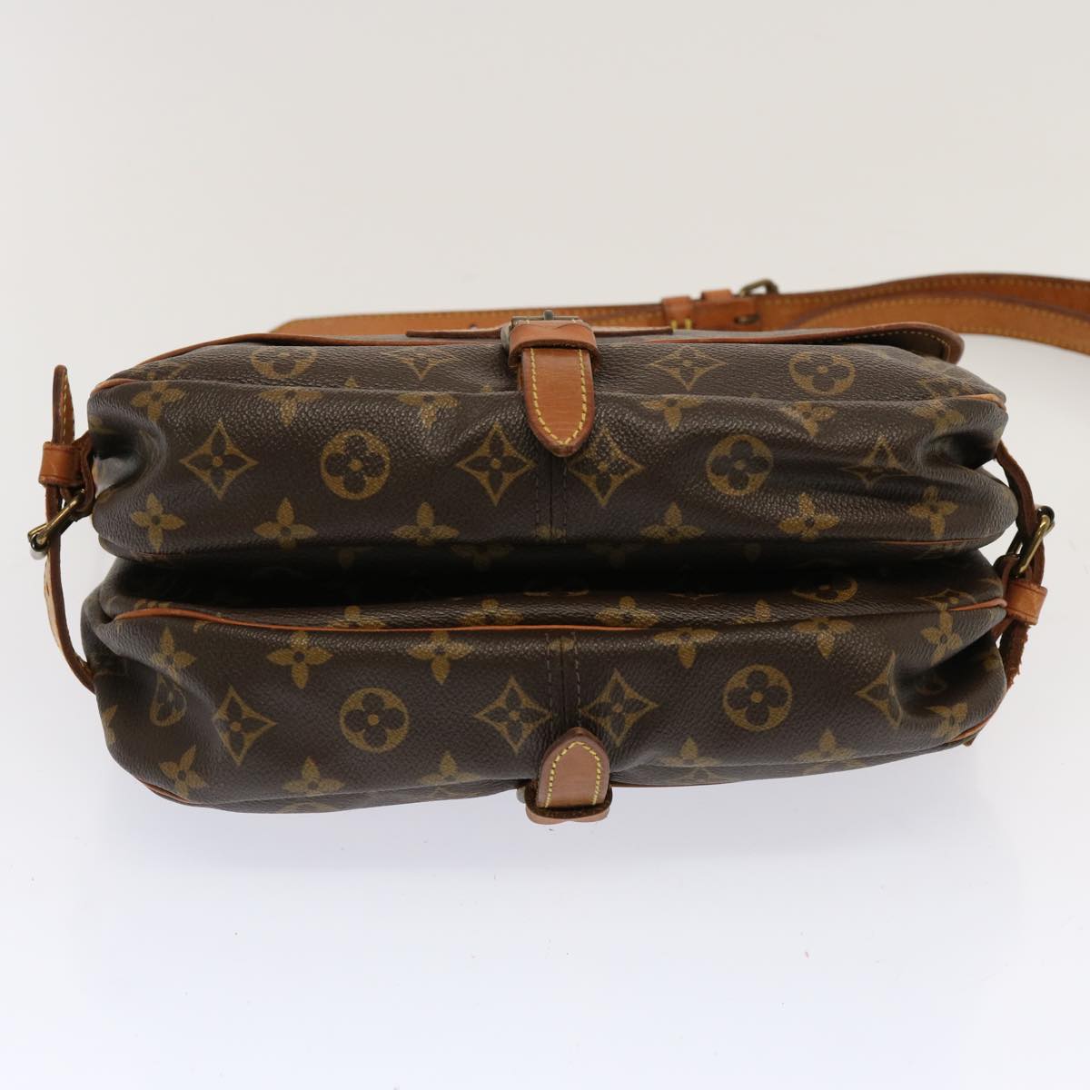 LOUIS VUITTON Monogram Saumur 30 Shoulder Bag M42256 LV Auth 67640