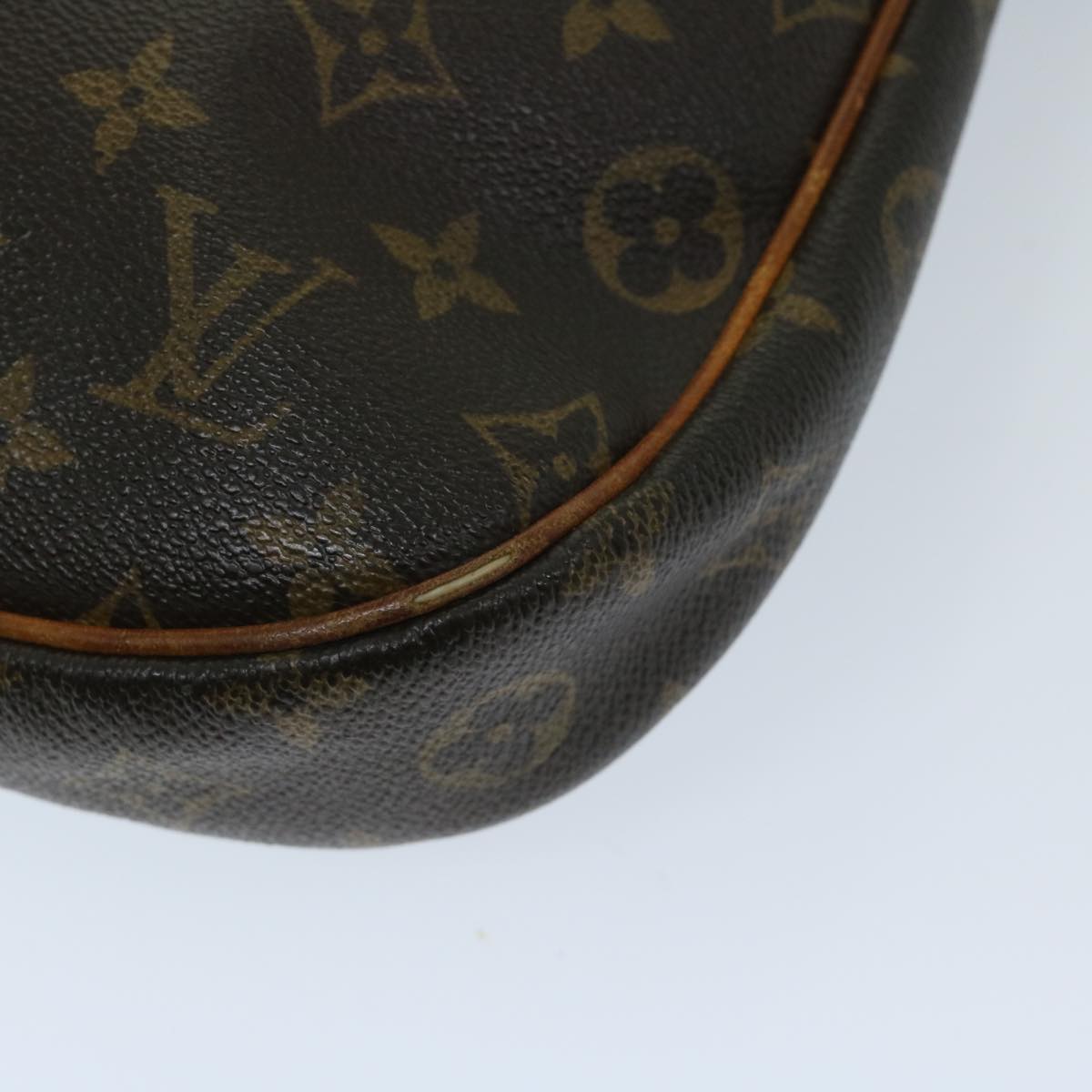 LOUIS VUITTON Monogram Odeon PM Shoulder Bag M56390 LV Auth 67693