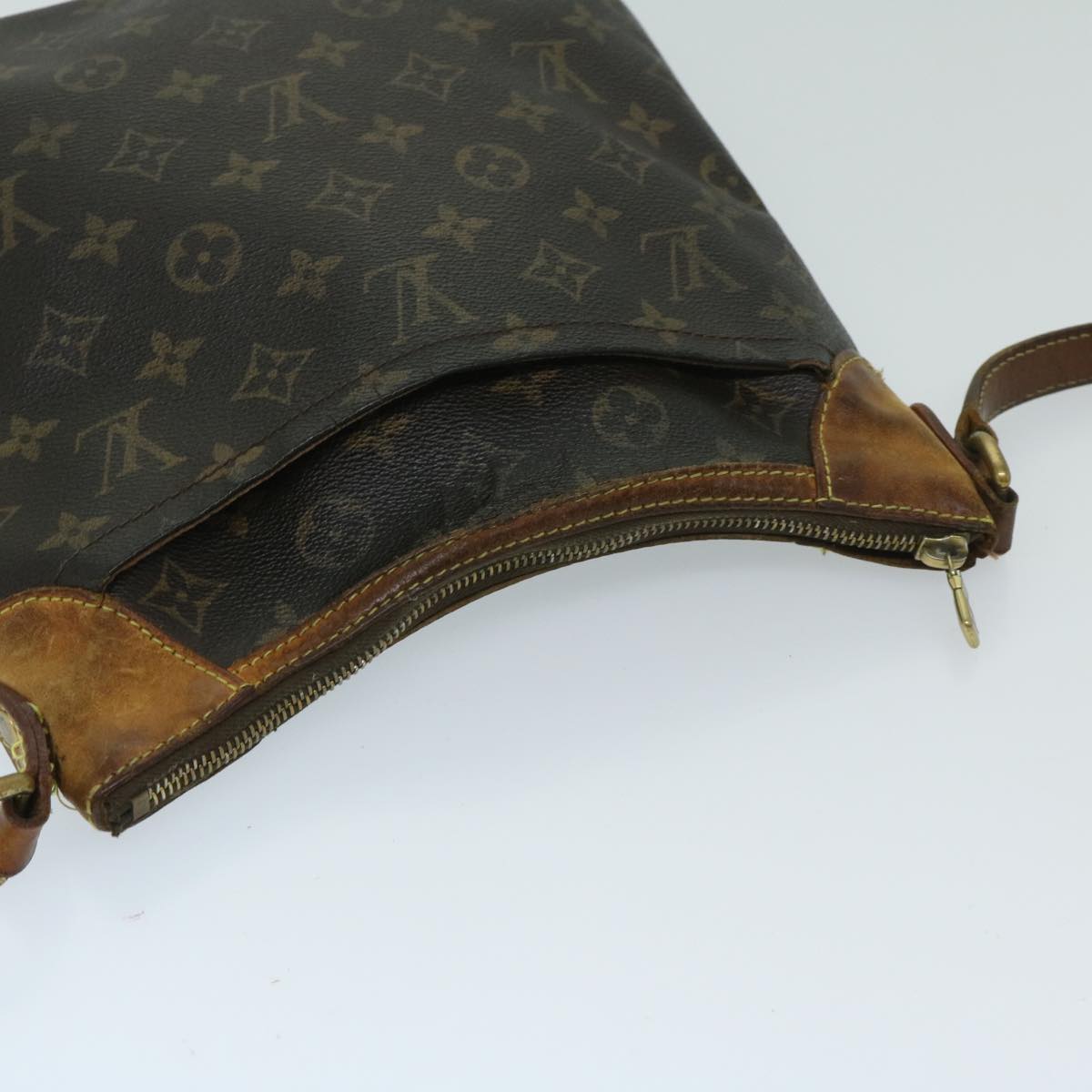 LOUIS VUITTON Monogram Odeon PM Shoulder Bag M56390 LV Auth 67693