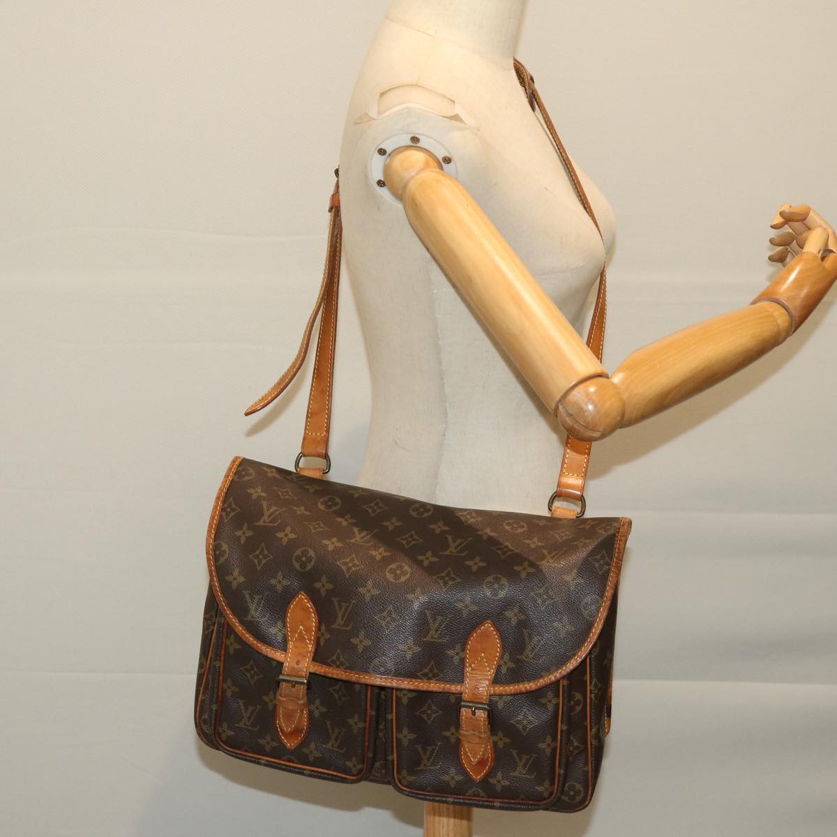 LOUIS VUITTON Monogram Sac Basas Japon Shoulder Bag M99013 LV Auth 67696