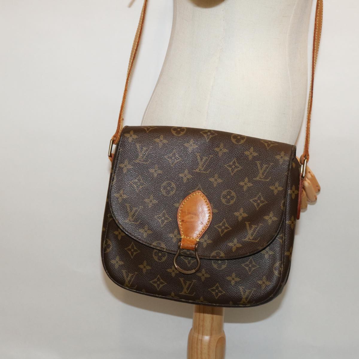 LOUIS VUITTON Monogram Saint Cloud GM Shoulder Bag M51242 LV Auth 67728